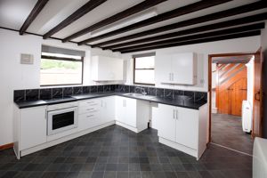 Kitchen / Breakfast Room - click for photo gallery